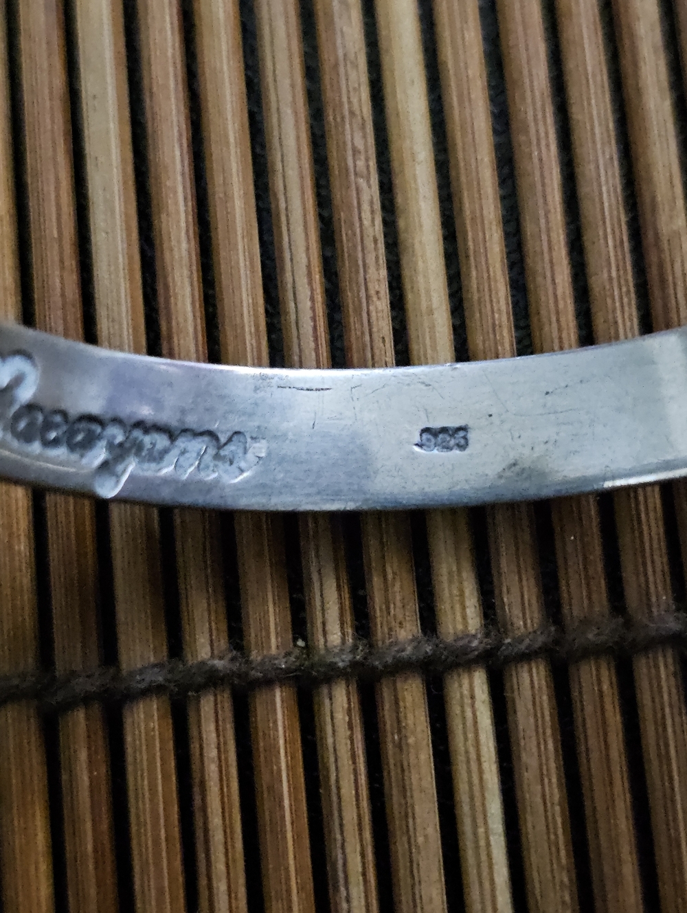 925 Silver Akahai Childs Bangle Bracelet (Vintage) - Picture 5 of 11